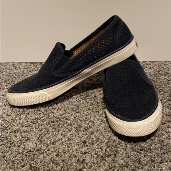 Sperry slip ons - Picture 2 of 7